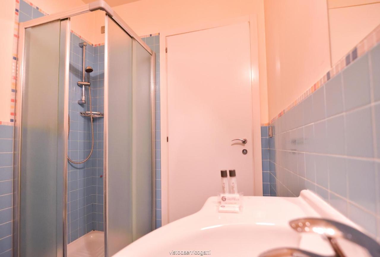 Standard Hotel Udine Pradamano Bagian luar foto